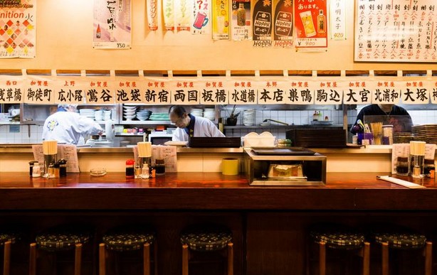 从排队王到黯然离场 和民居酒屋的撤退真的全是疫情的锅?