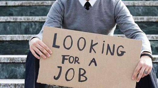 亿万富临时解雇4.5万名员工 美国排队领取失业救济金人数激增