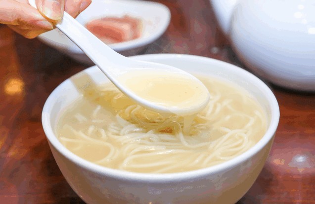 老半斋:100多年历史的“天下第一光面”有多好吃?