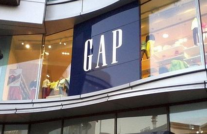 美国服装巨头Gap也遭殃 股价今年已跌去60%