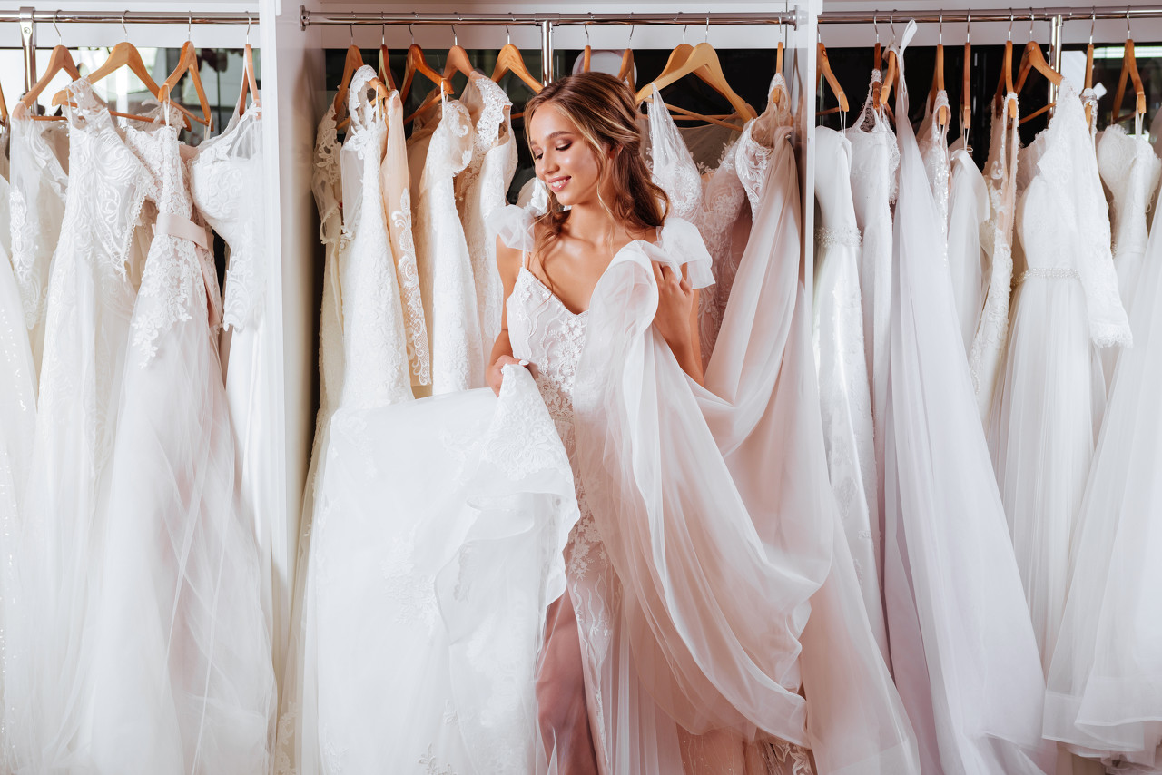 婚纱品牌GRACE KELLY推出的新品系列婚纱 展开一场浪漫盛大的视觉盛宴