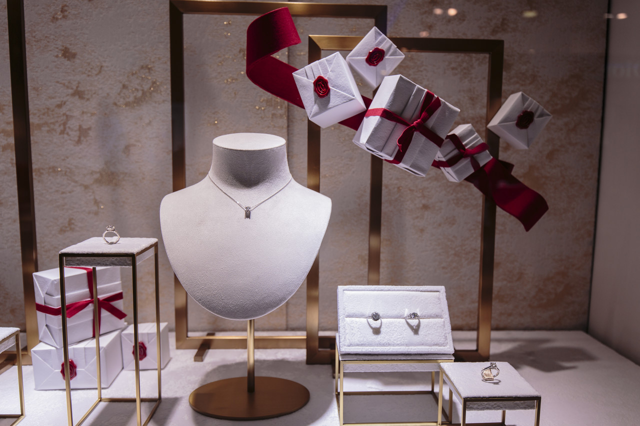 法国奢侈品巨头LVMH发布2021首个季度报 皮具珠宝为核心增长源