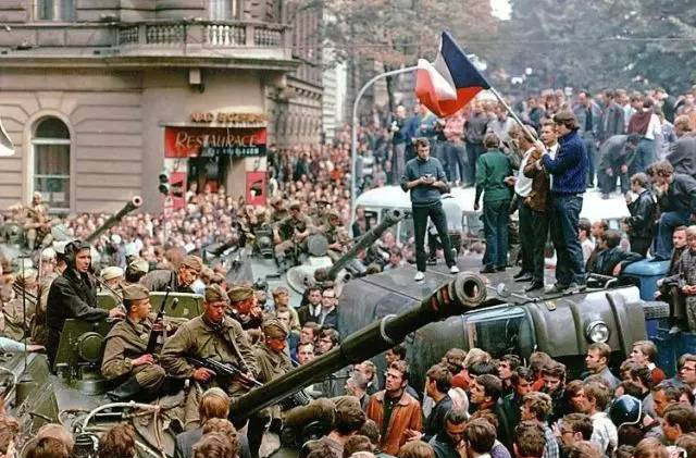 捷克“悲惨”经济史：被苏联支配40年 被德国左右30年！