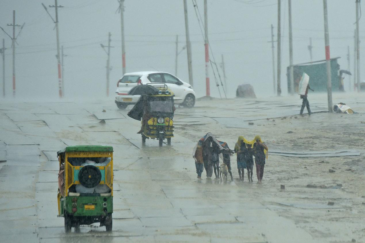 多灾多难的印度：疫情未平飓风又起 10天内迎来两次大飓风！