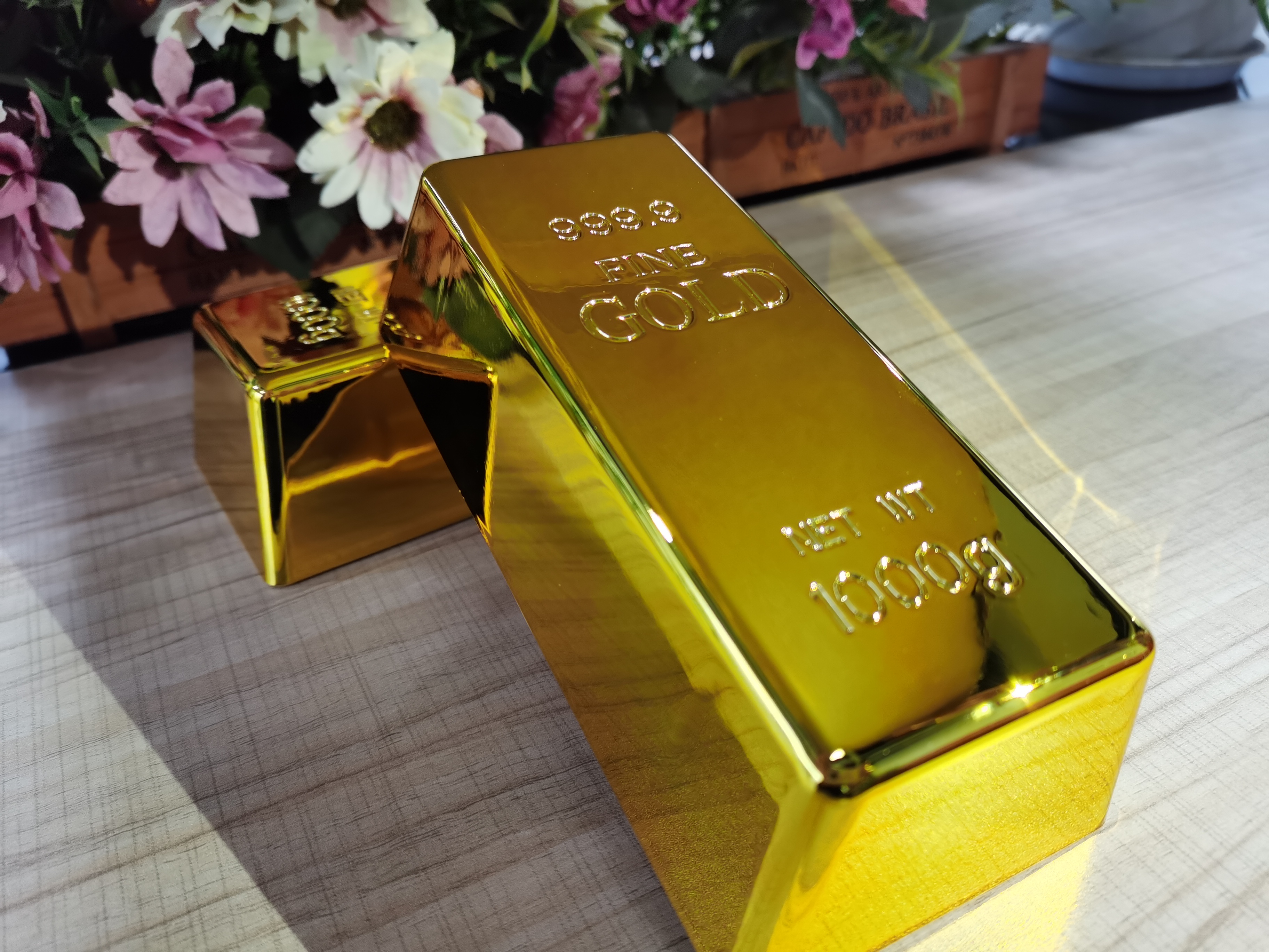 金投財(cái)經(jīng)早知道：全球市場風(fēng)險(xiǎn)情緒分化 黃金面臨看跌壓力