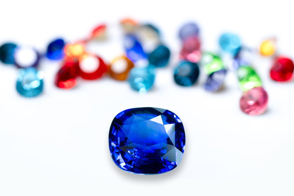 葡萄牙人钻石：无可替代的独特光芒——蓝色的“鬼魅之光”