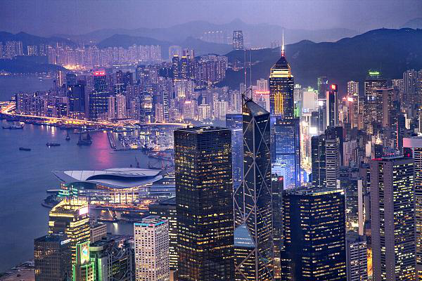“全球最累城市”TOP10！香港第一 北上廣：我不配？