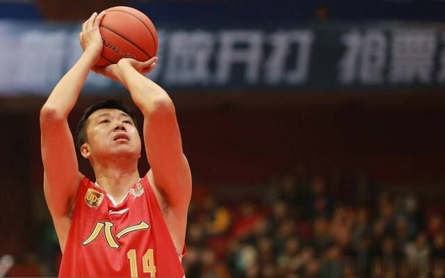 著名篮球明星身高TOP10！中国占了一半 姚明第2、杜兰特垫底！