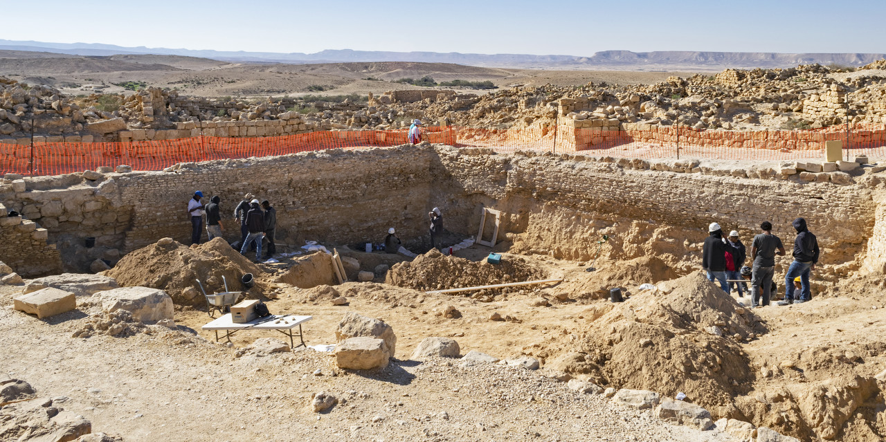 济南东郊发掘出12座罕见元代家族墓葬
