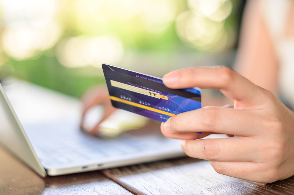 怎么在中行网银中设置信用卡分期还款？