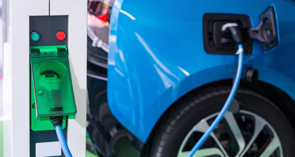 标致旗下首款氢燃料电池车正式下线