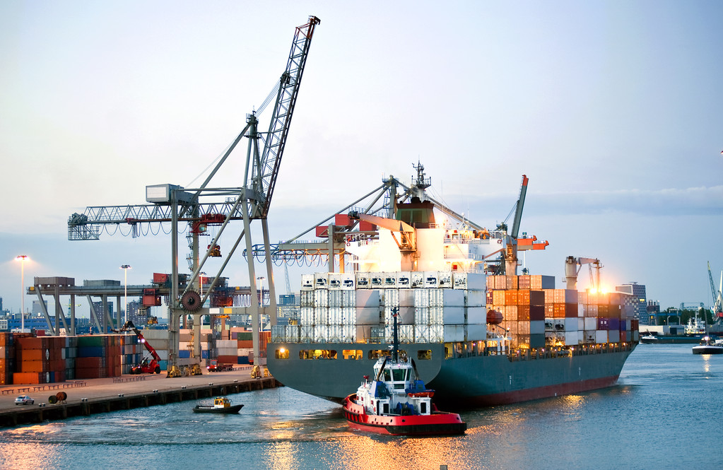 中国港口货物吞吐量达155亿5000万吨