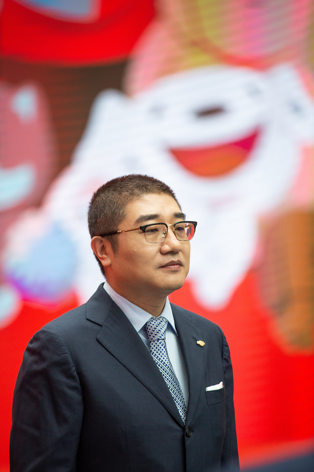 刘强东卸任京东CEO 但仍掌握京东控制权