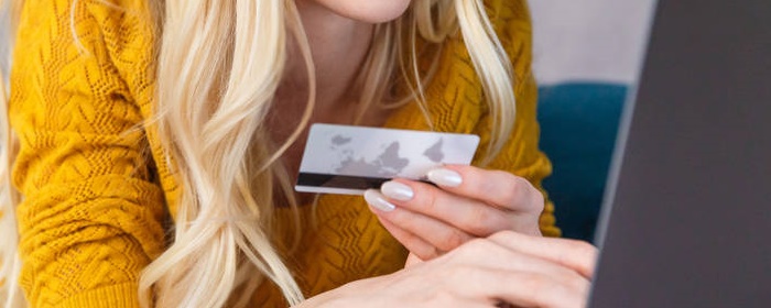 信用卡最低还款和分期还款有什么不同