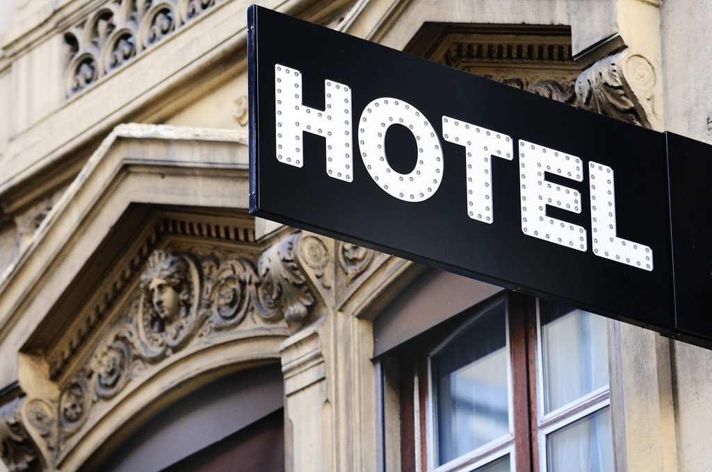 4月27日旅游酒店板块指数报10987.26点 跌幅达1.24%