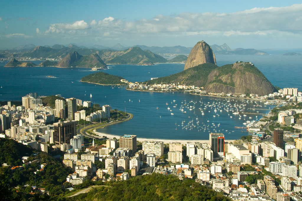 巴西里约热内卢扫毒行动已造成24人身亡