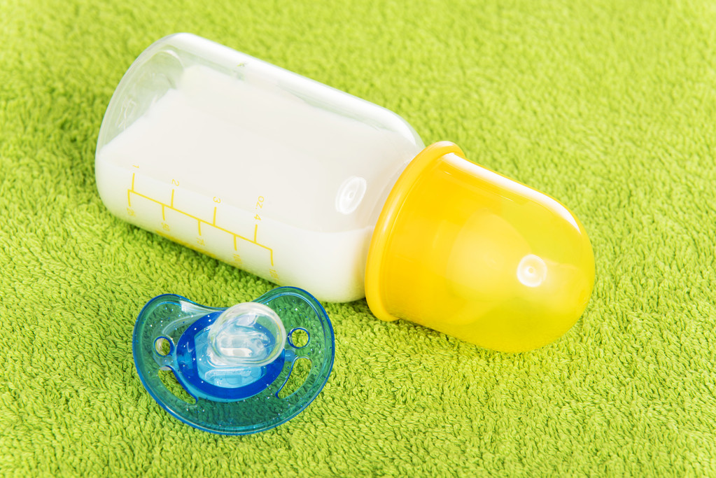美国已有多名儿童食用问题奶粉后死亡