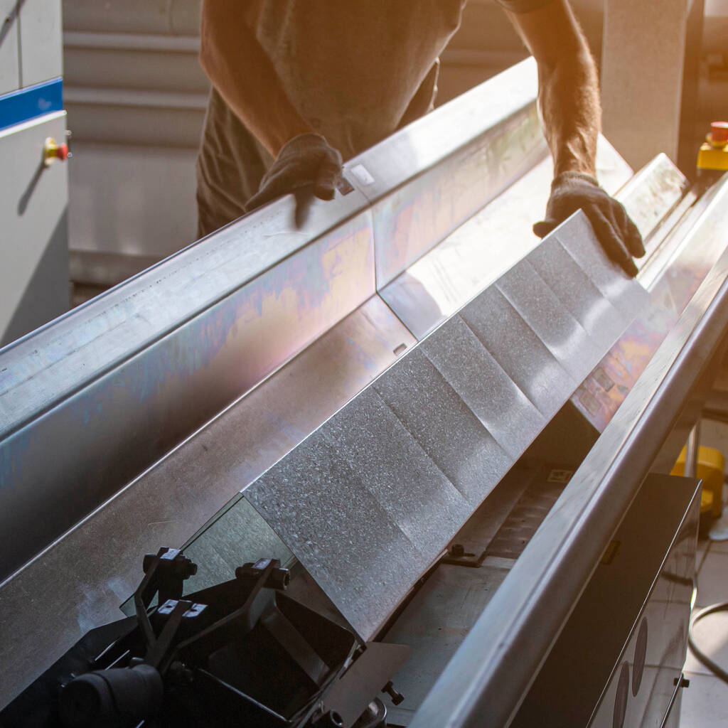 美国5月制造业产值意外下降