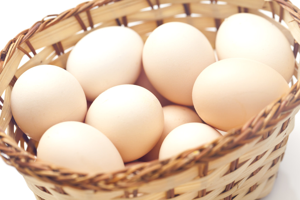 鸡蛋整体供需关系将再度转换 蛋价维持震荡基调