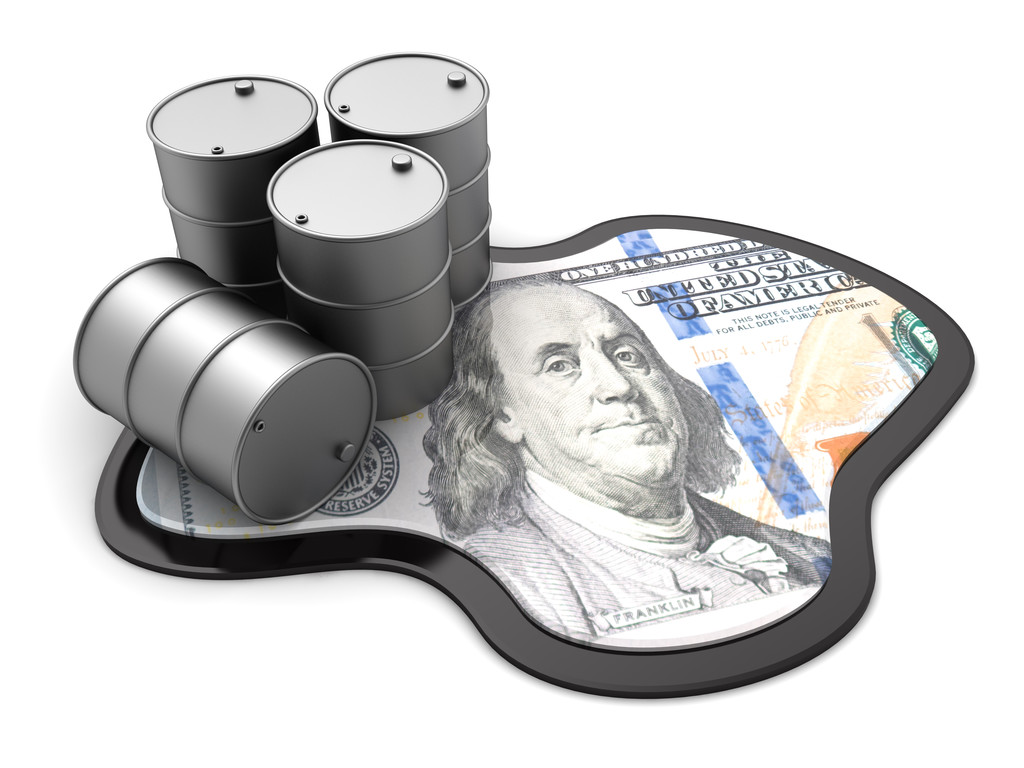 油价两连涨：环保税法来了 为了环保 油价太低了