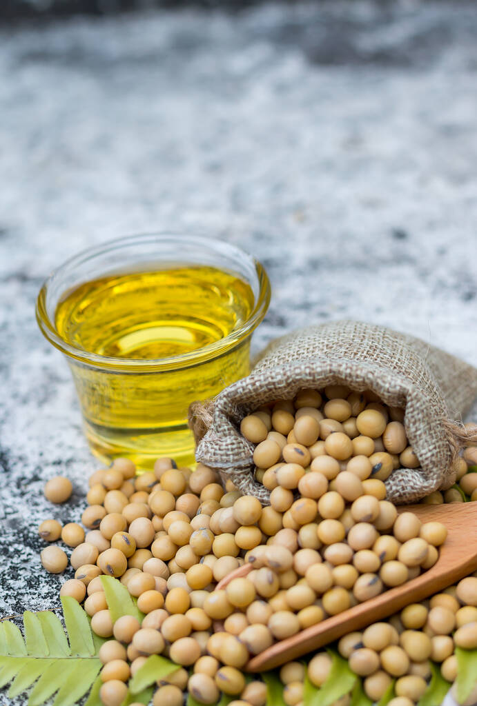 国内油厂豆粕库存持续回升 短线仍有反弹风险