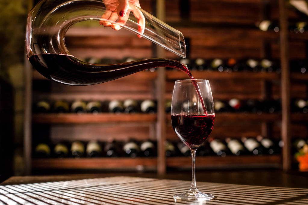 威龙葡萄酒股份有限公司2022年第三次临时股东大会决议公告