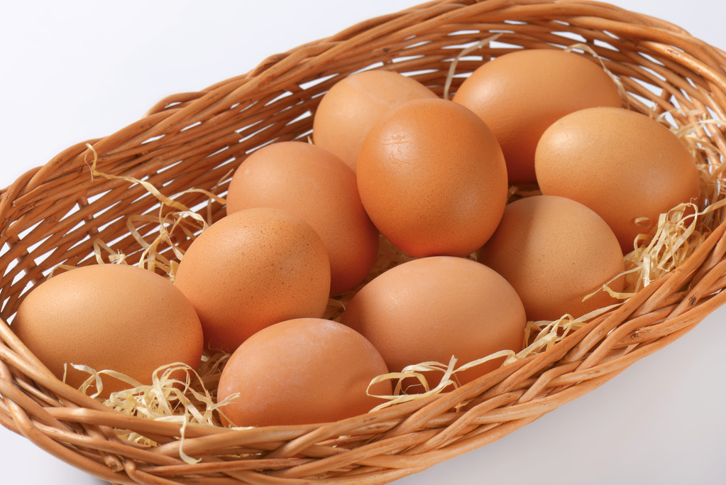鸡蛋产地货源供应正常偏紧 或将提振期价反弹
