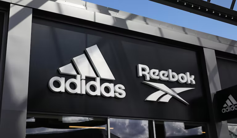 銷售暴跌35% 估價腰斬！阿迪老板：中國不會“背棄”西方品牌！