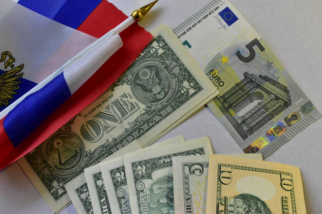 美元新把戏下意大利给欧元致命一击？人民币“两个被动”怎么破？