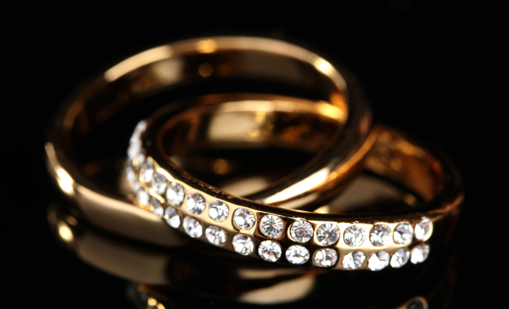 爱迪尔珠宝发布召开2022年第一次临时股东大会的通知