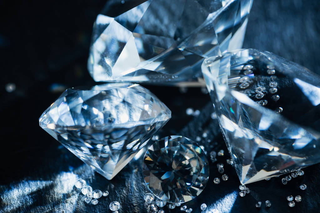 2022年9月1日培育钻石板块走强报1241.15点 涨幅达0.02%