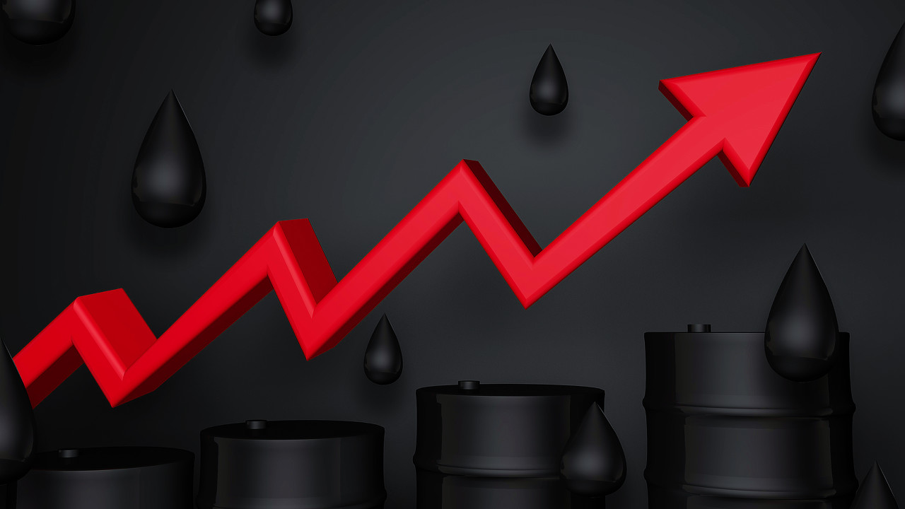 SC原油期货大幅冲高涨超5% 未来市场又将如何运行？