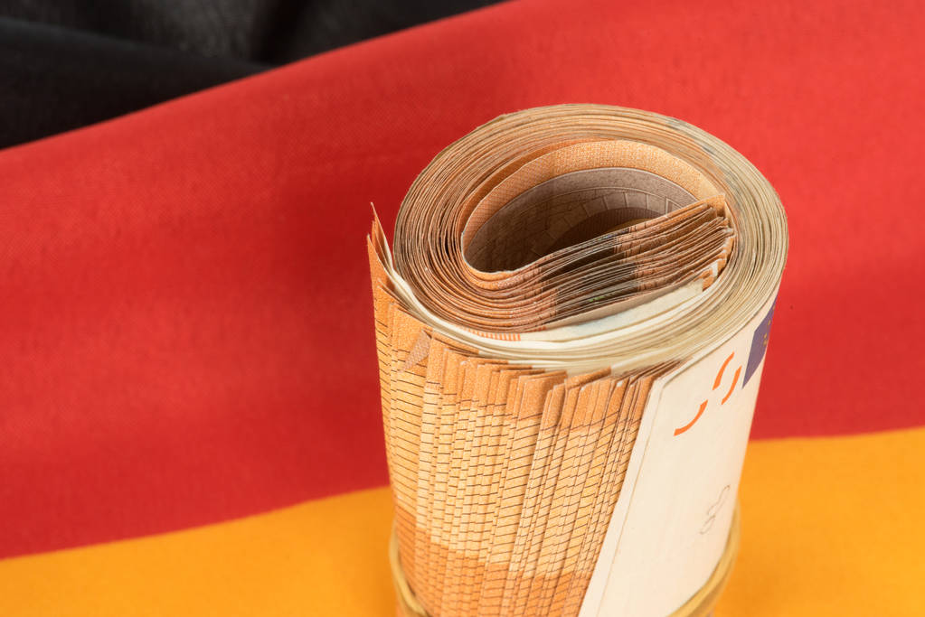 欧元大统一要来？德国或翻底牌 “硬杠”美元会是最后一搏么？
