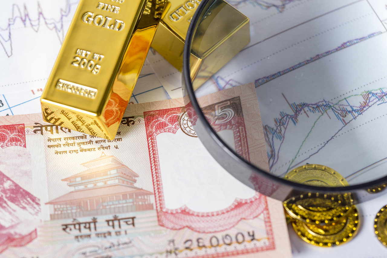 黄金维持跌势市场经济低迷