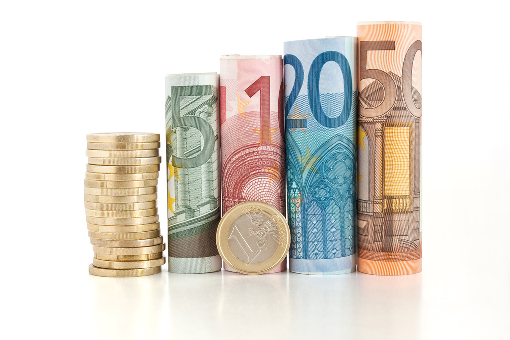 欧洲央行表示欧元区经济将放缓 四种因素不利于经济