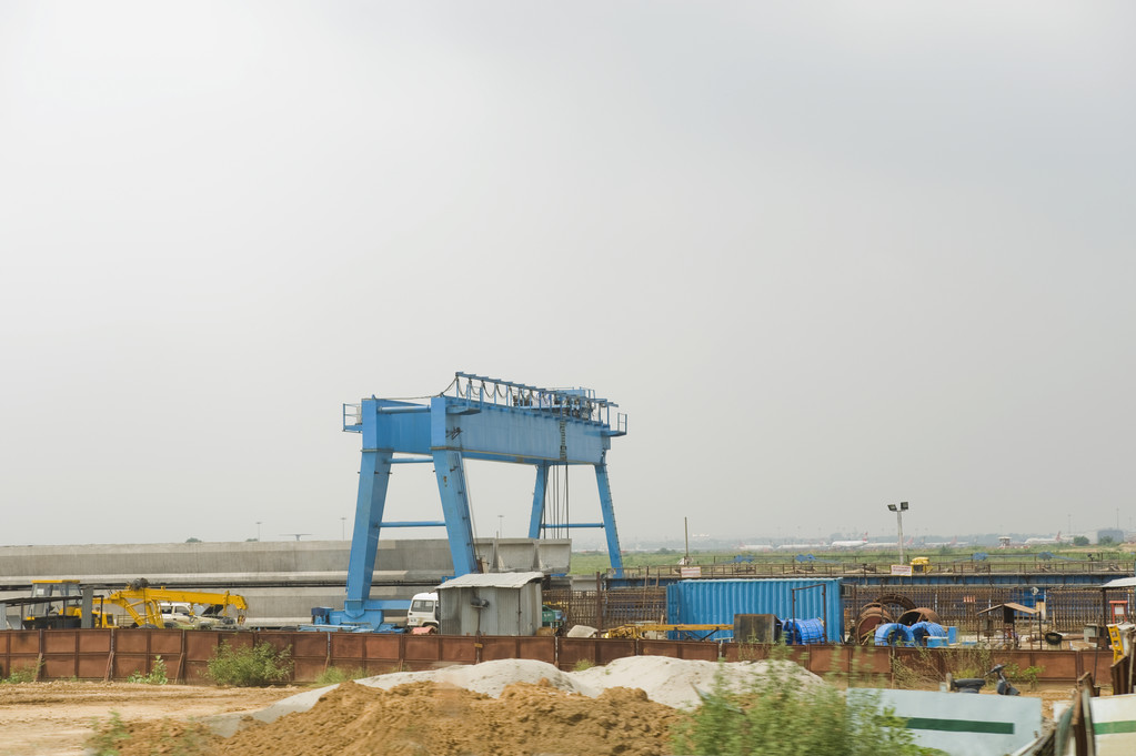 原油:OPEC下调全球石油需求预测 油价下跌