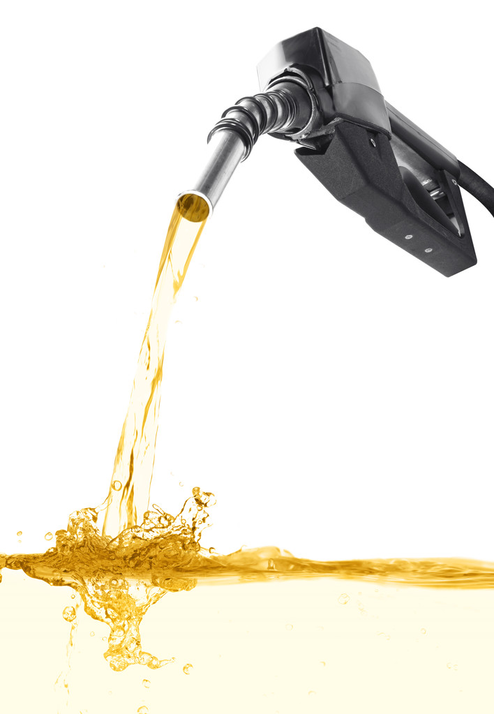 油价调整最新消息：今日(12月1日)预计下调油价430元/吨