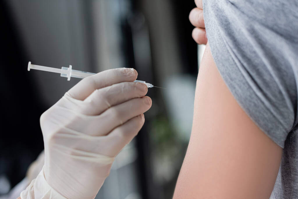 复星医药联合BioNTech为在华德籍公民提供疫苗注射服务