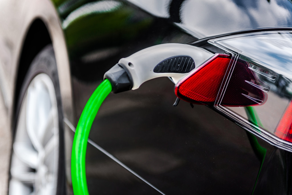 我国贡献61%充电投资 “搞”电动汽车 中国为什么这么厉害？