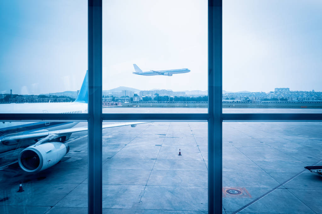 深圳机场：将联合航空公司恢复多条国际航线