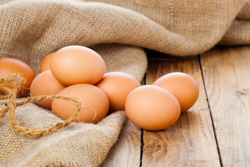 鸡蛋供给逐步恢复 价格重心下移趋势或形成