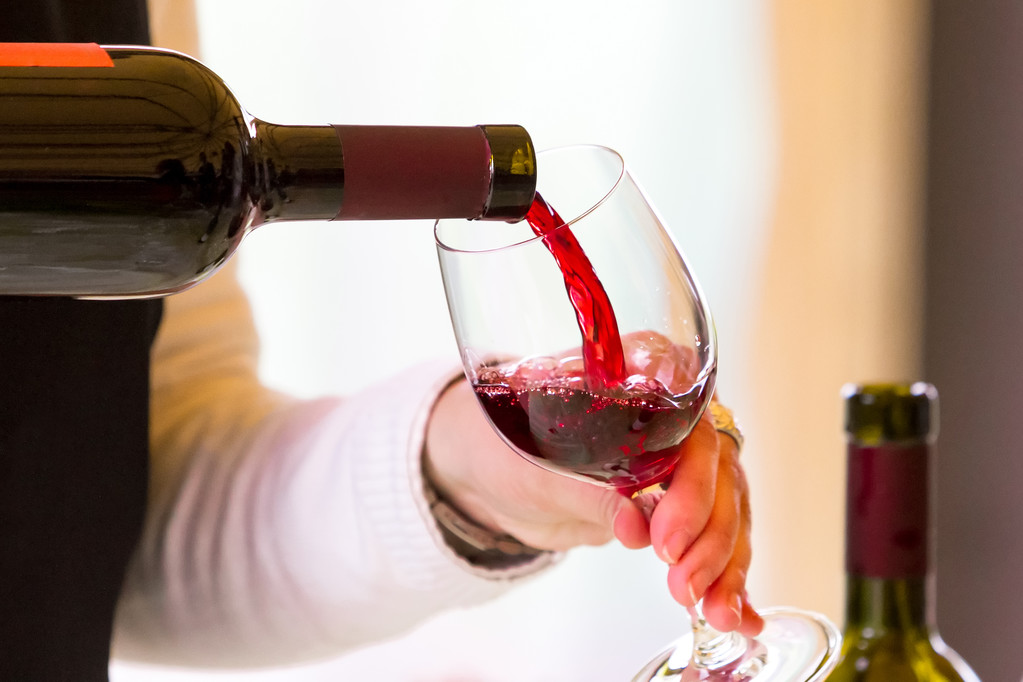 威龙葡萄酒股份有限公司 关于股票交易风险提示的公告