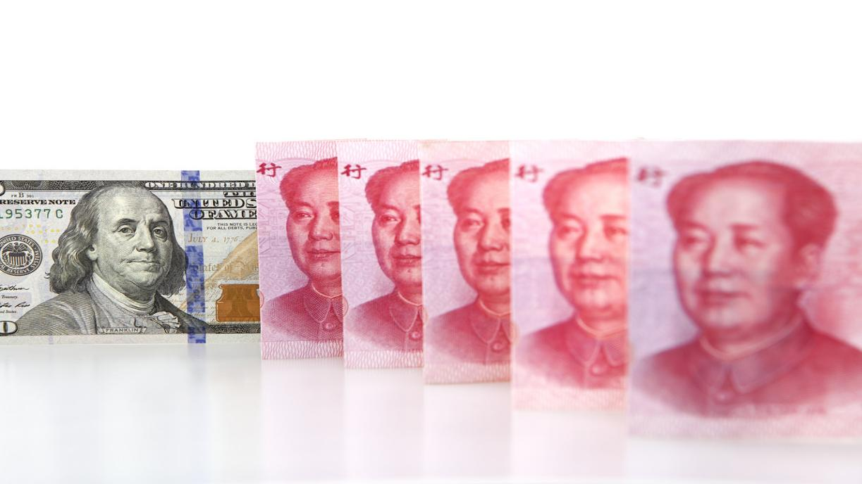 “一帶一路”上的人民幣與美元