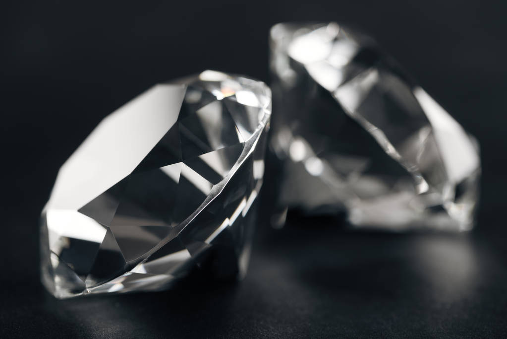 2023年11月17日培育钻石板块成交额达11.10亿元