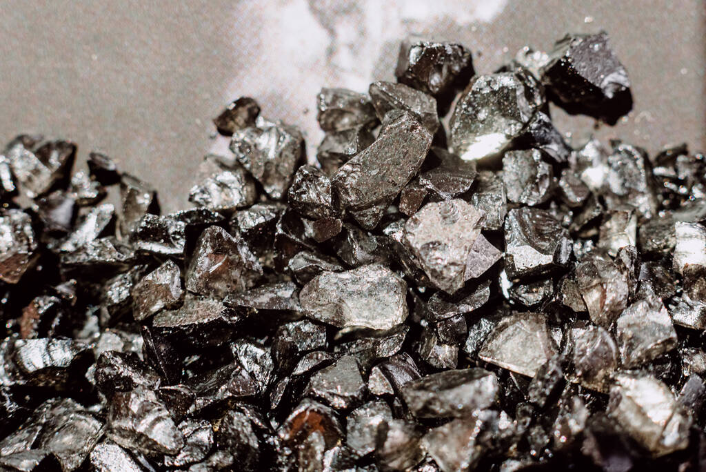 全球电池用金属价格暴跌！澳大利亚采矿业“岌岌可危”