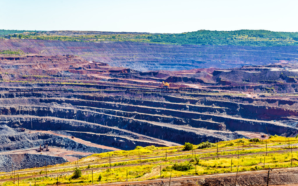 全球铁矿石发运保持高位 预计期价短期震荡走弱