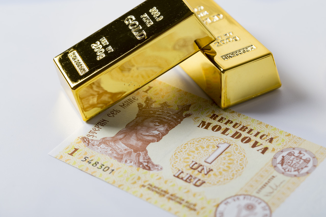 CPI数据未能改变趋势 黄金价格平开低走