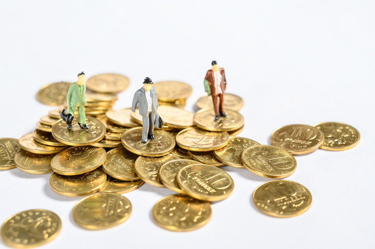 美國重要數據來襲 現貨黃金維持日內跌勢