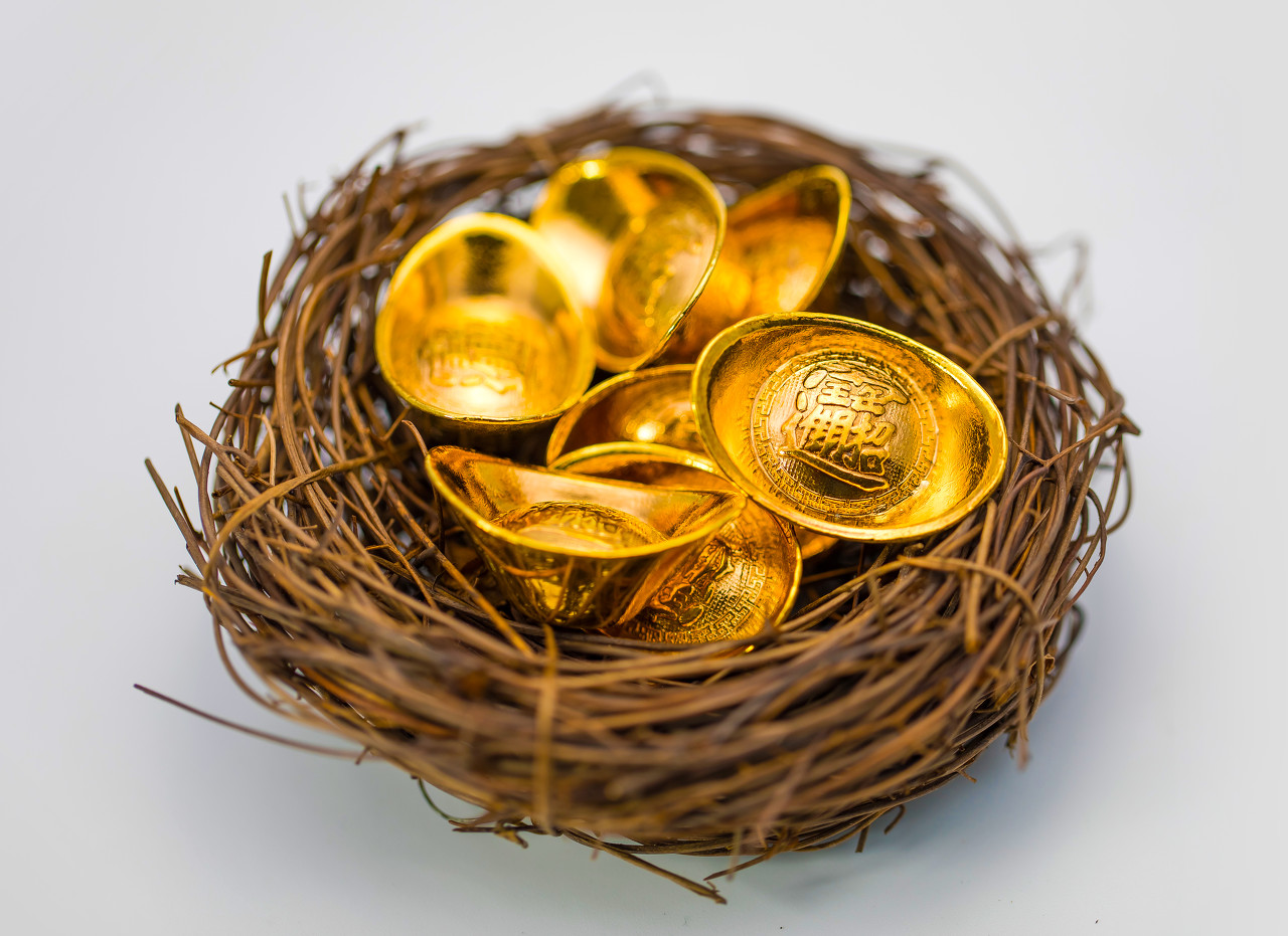 “恐怖数据”强势来袭 金价再度触底反弹转强