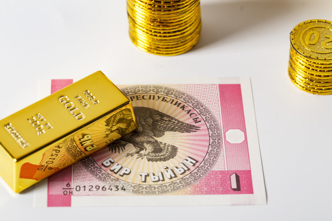 關(guān)稅擔(dān)憂籠罩華爾街 紙黃金短線維持上漲